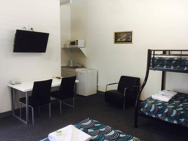 Springsure Overlander Motel Buitenkant foto